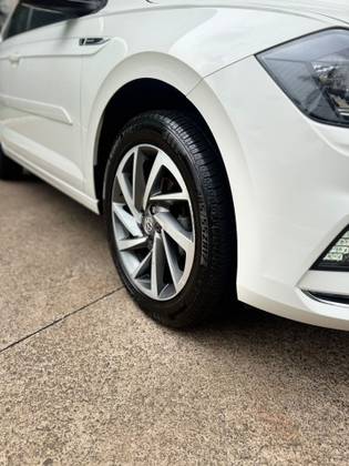 VOLKSWAGEN POLO 1.0 200 TSI HIGHLINE AUTOMÁTICO